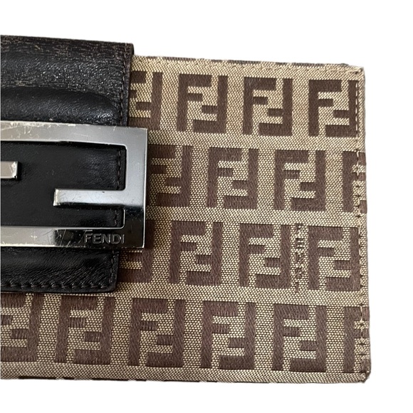 Fendi Zucchino Canvas Logo Buckle Flap Wallet - Picture 8 of 16